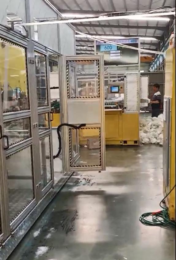 Full Servo Big Ring Waist Diaper Production Line