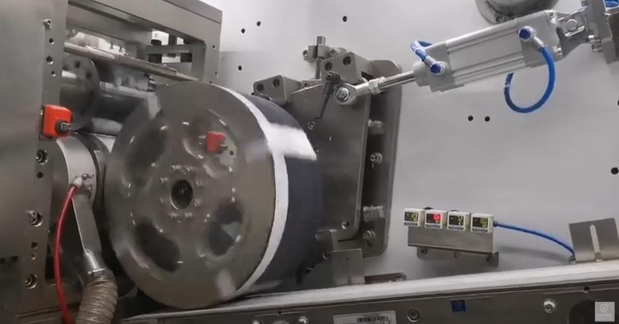 High quality sanitary napkins making machine Manufacturer Video