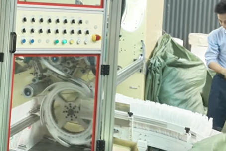 Full Servo Pull-Up Diaper Machine Video